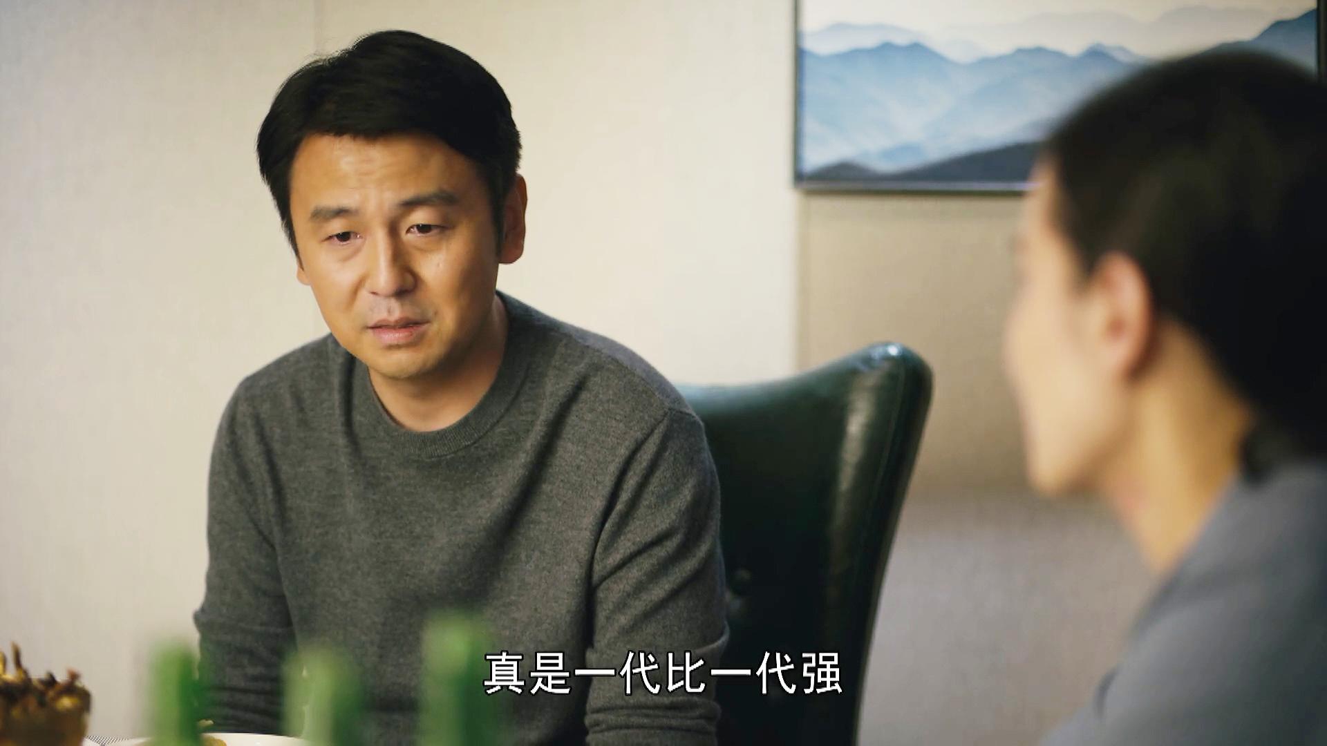 给2022年“进步最大的十位男演员”排个名：靳东第十，王骁第二