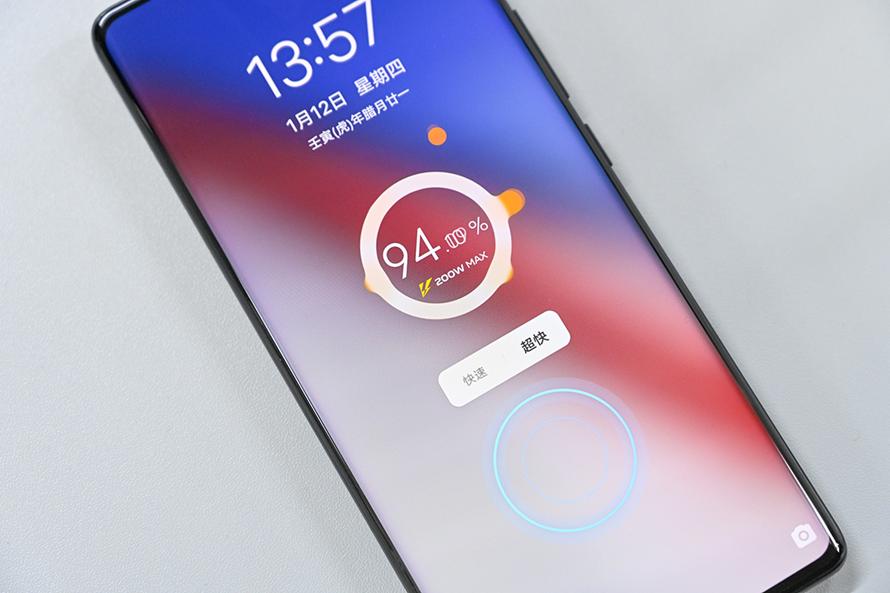 iqoo11pro深度体验,iqoo11pro深度测评续航