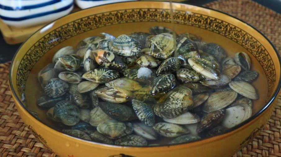 张文宏谈奥密克戎毒性,张文宏说奥密克戎感染后会咬人