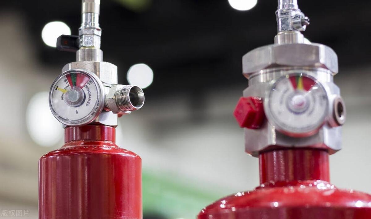 灭火剂的种类及使用注意事项,灭火器的使用阐述