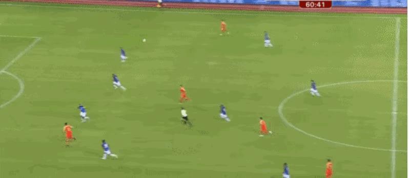 足球踩单车失误搞笑集锦,足球犯规搞笑视频集锦