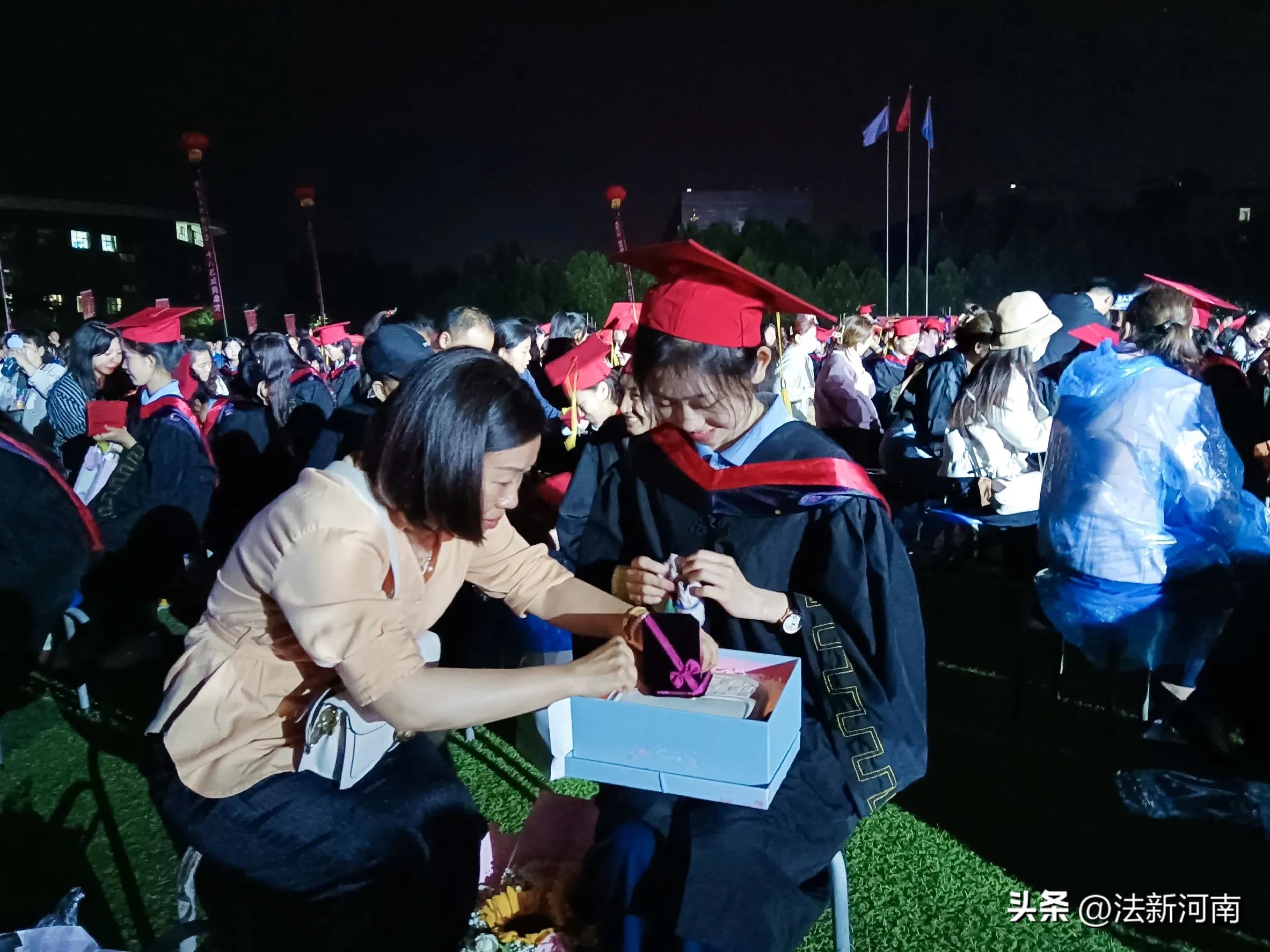 焦作市宇华实验学校成人礼节目单,焦作市宇华成人礼