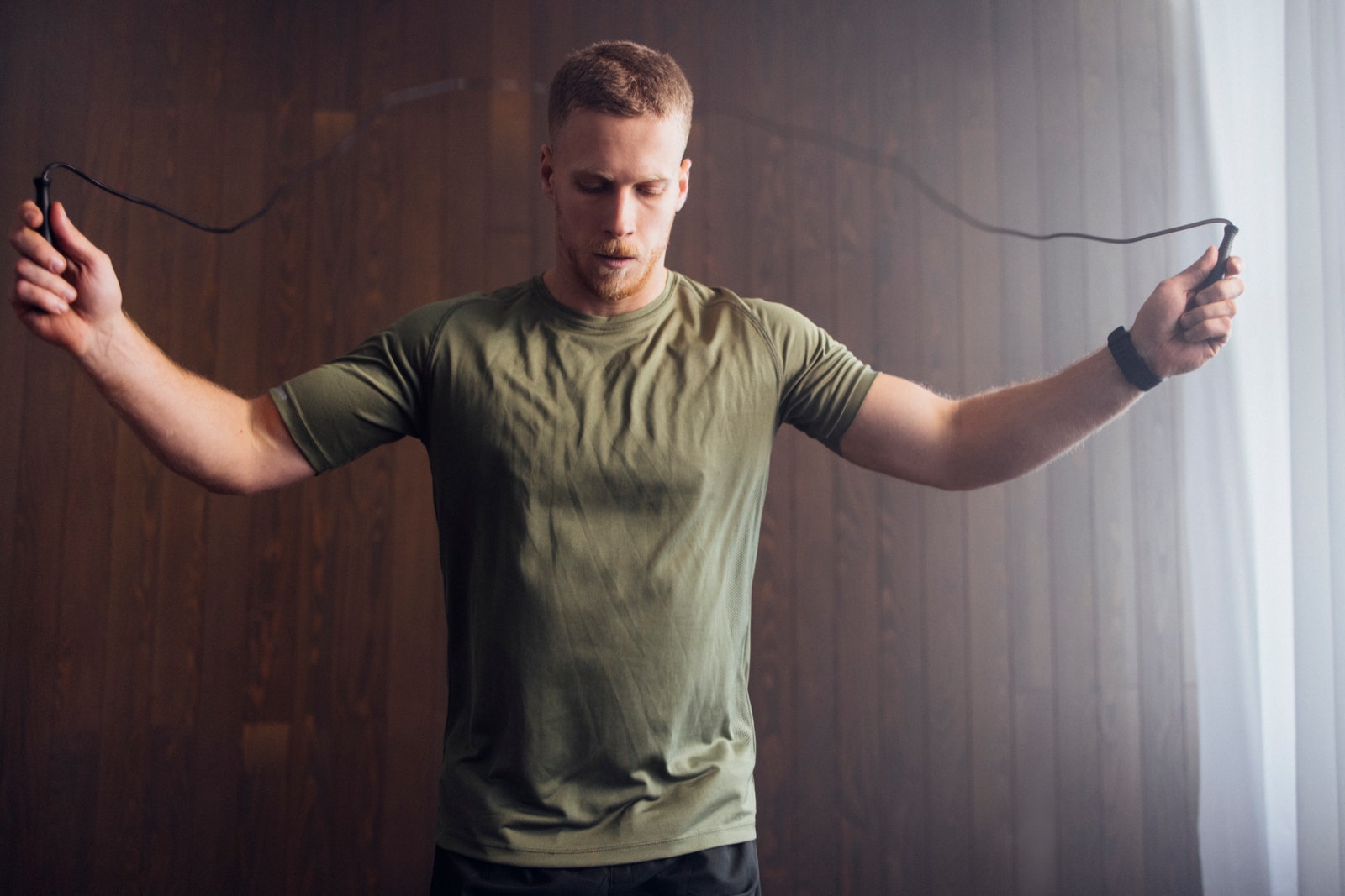 如何正确跳绳不仅能瘦腿还能减重,跳绳高效燃脂减肚子