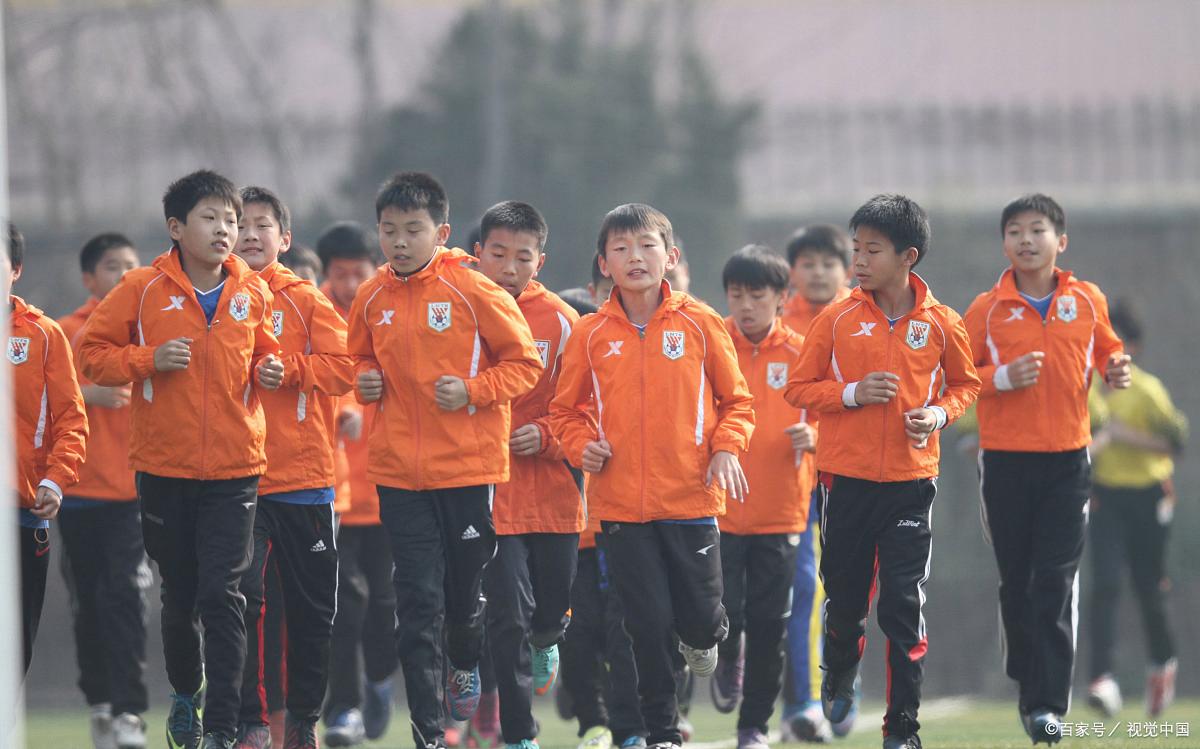 中国男足未来的逆袭之路,中国足球青训现状及未来发展趋势