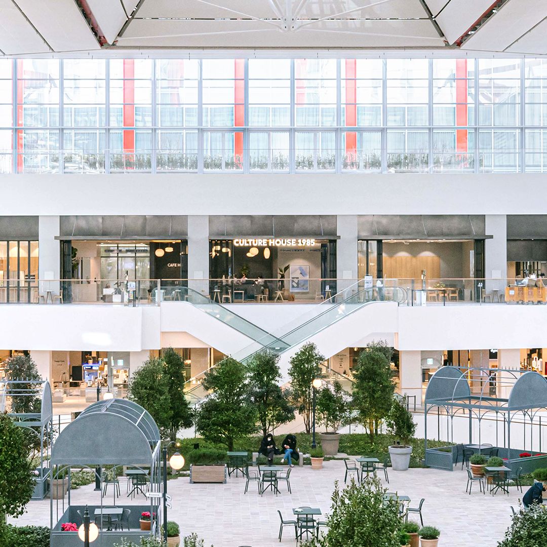 小平面也能拉满空间张力？看“现代首尔”如何用空间圈粉