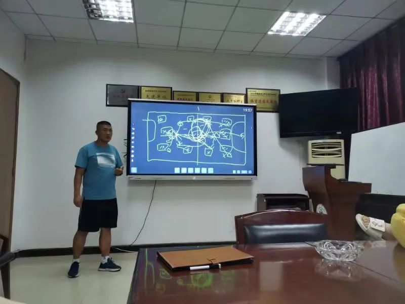 濂宠冻鍐犲啗,濂宠冻鍐犲啗棰嗗