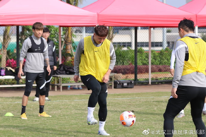 武汉三镇海口集训两周！佩德罗：接下来进行热身赛检验训练效果…