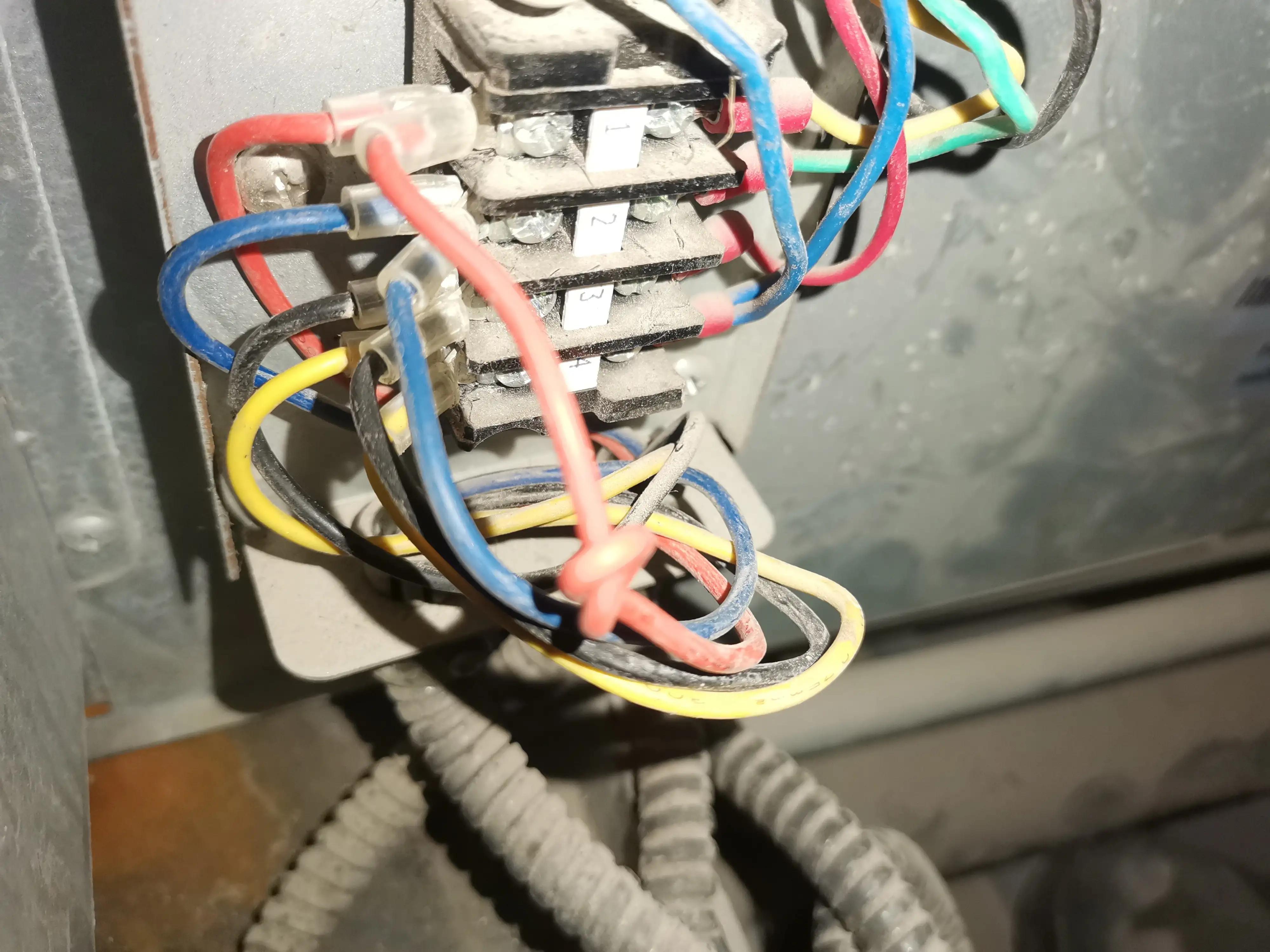 风机盘管不出风的原因,维修轴流风机