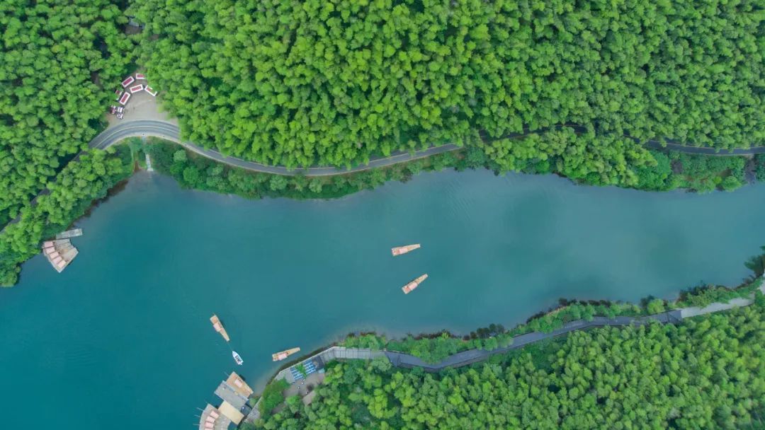 适合夏天避暑旅游的地方,适合夏天避暑的旅游地方