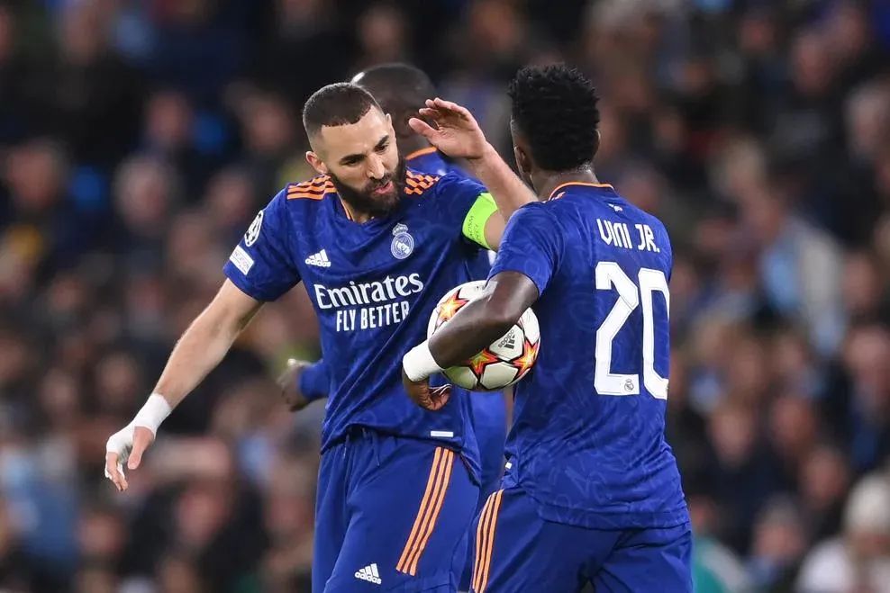 欧冠疯狂36分钟4球对飙,本泽马欧冠逆转曼城