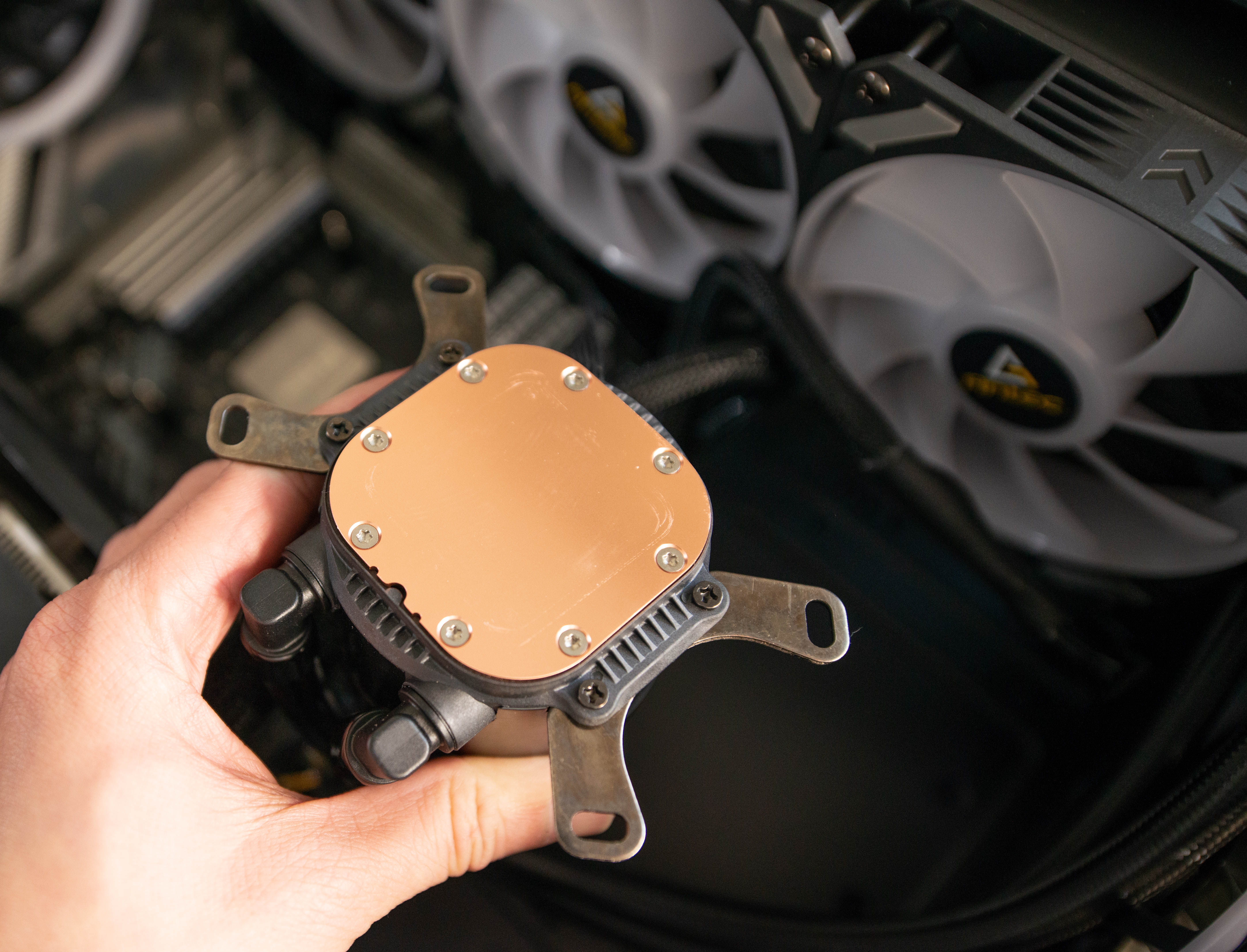 水冷显卡组装电脑教程,电脑组装rgb灯光