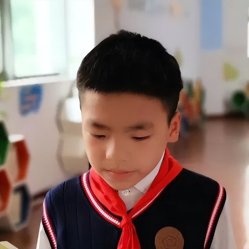 港小榜样||5年级4班——乘风破浪，为梦奋发