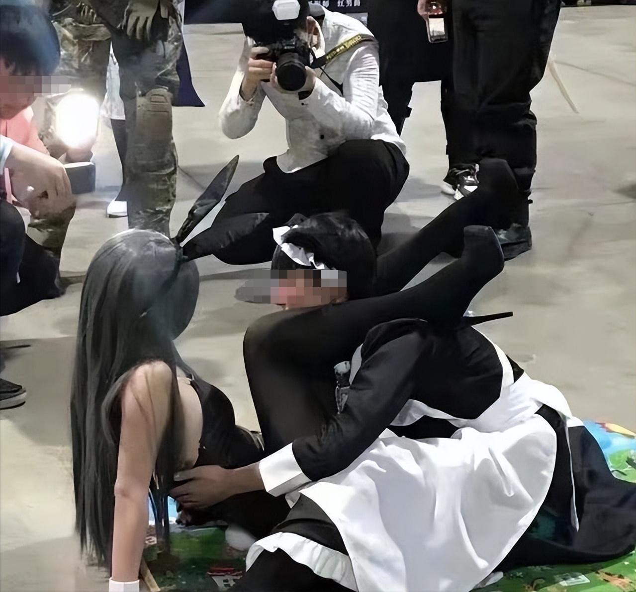 漫展女生被网络暴力,漫展上的女生有多可怕