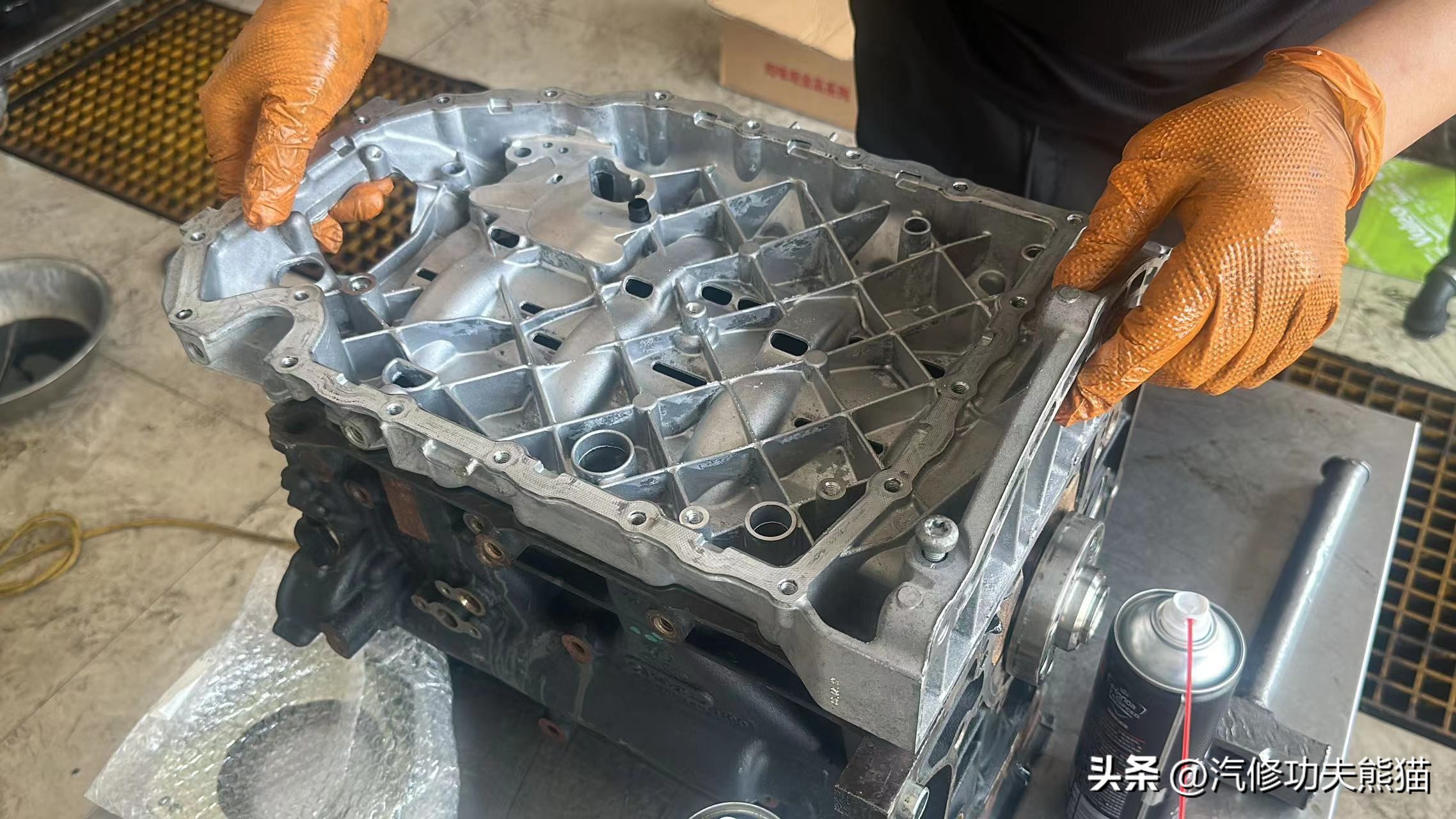 夏朗烧机油1500公里,进口大众夏朗1.8t不烧机油