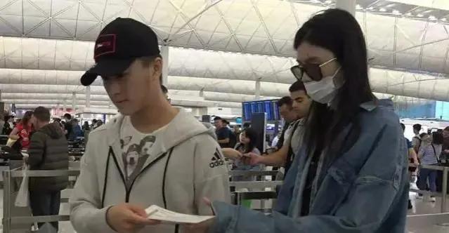 奚梦瑶婚后首亮相,奚梦瑶是不是未婚先孕