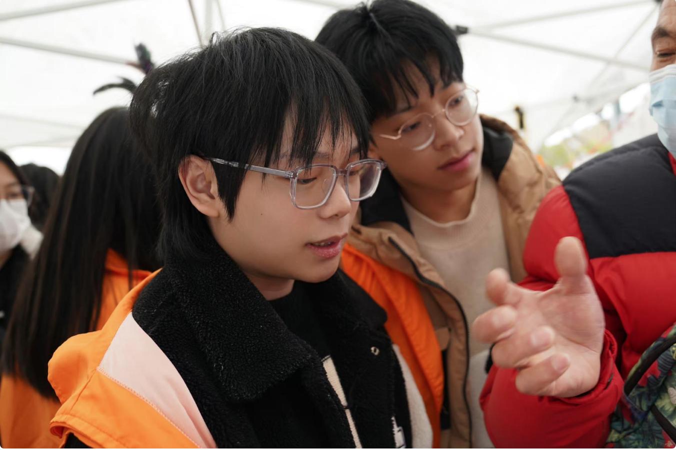 ag超玩会菲菲买久诚,ag菲菲谈绝迹身价