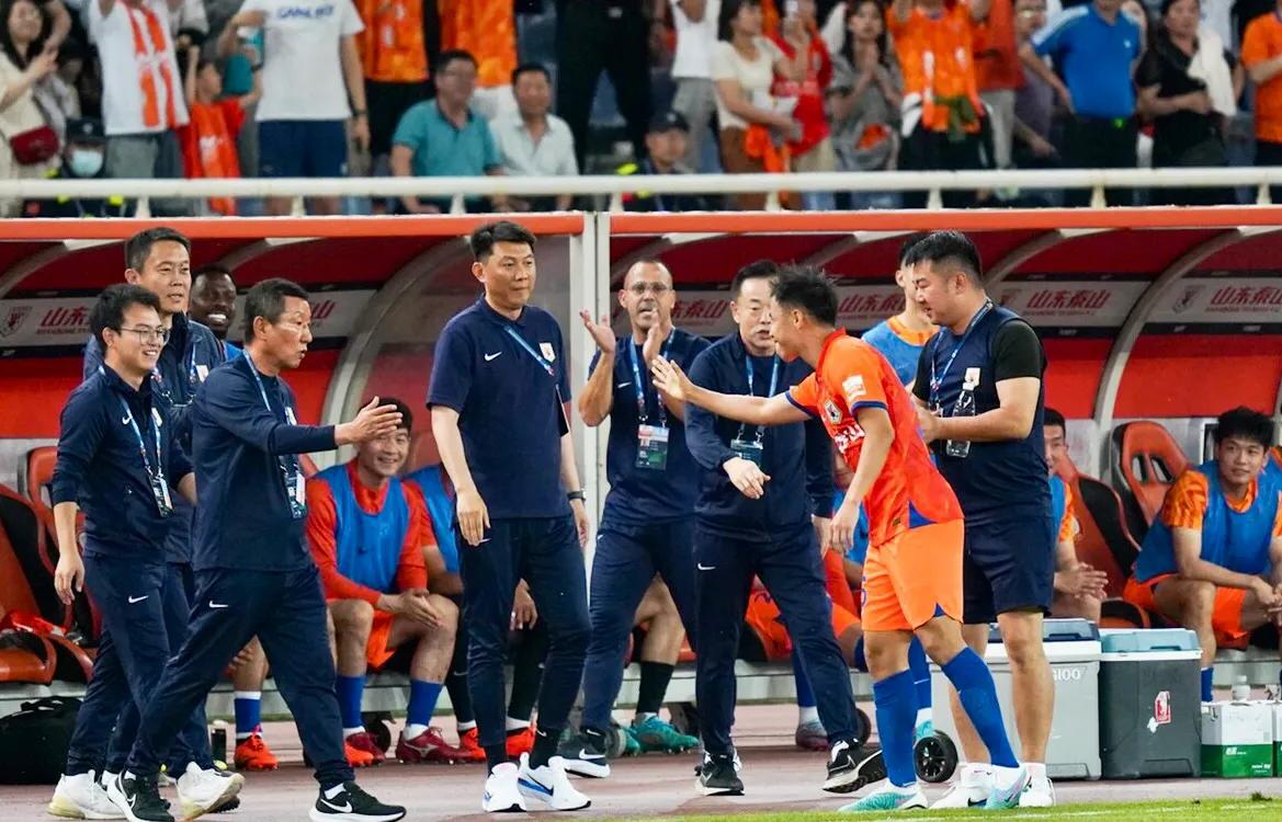 武汉三镇vs山东泰山赛后发布会,武汉三镇vs山东泰山2:0