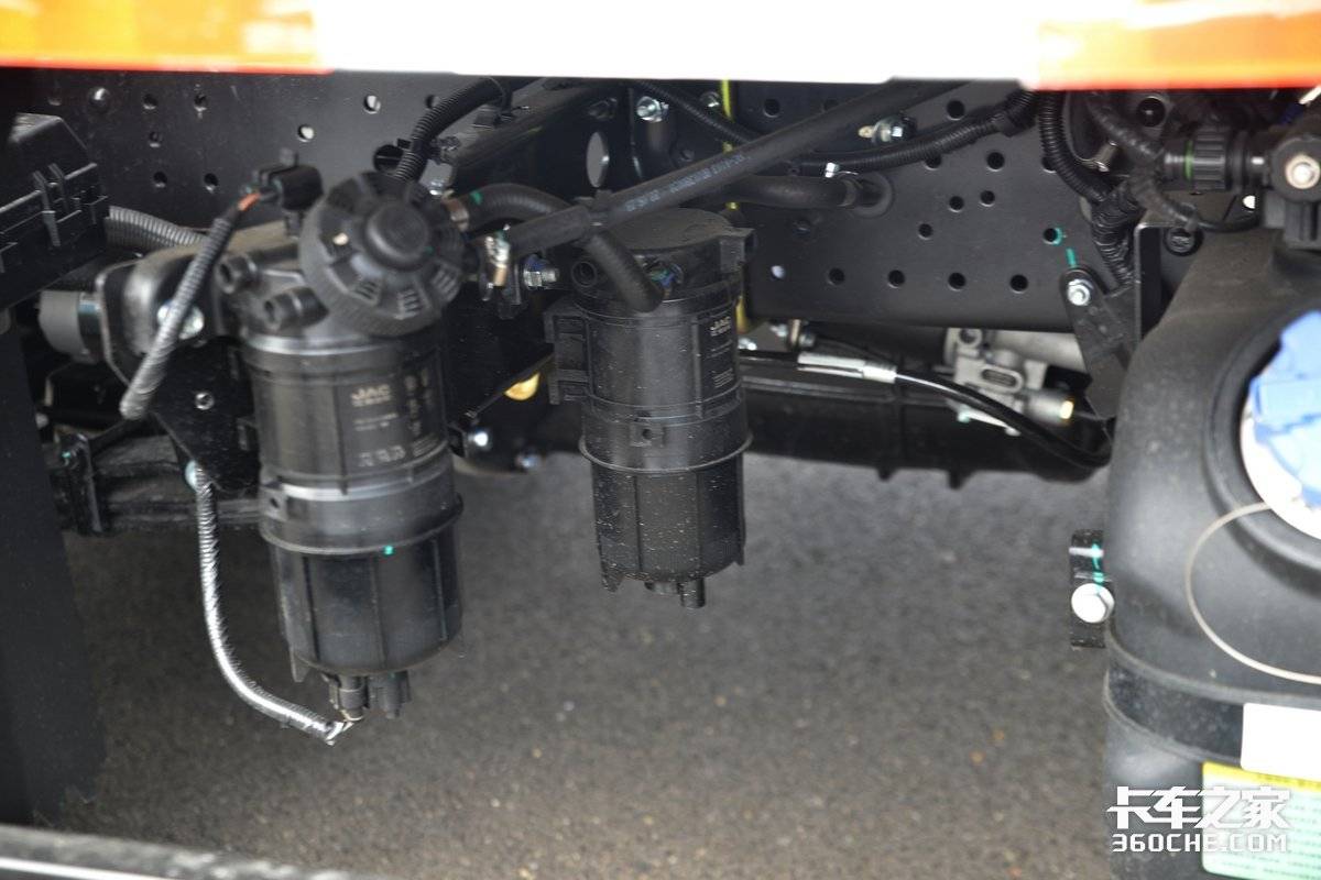 餐饮老板转身成带货,餐饮创业货车司机