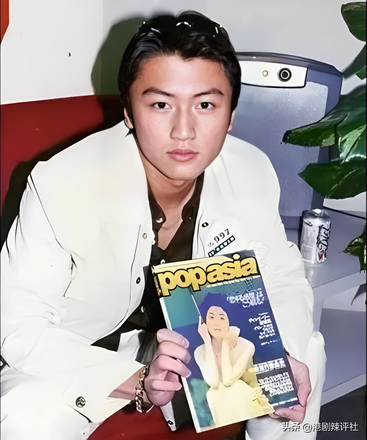 王菲谢霆锋还在一起吗经典瞬间,王菲谢霆锋年轻时在一起几年