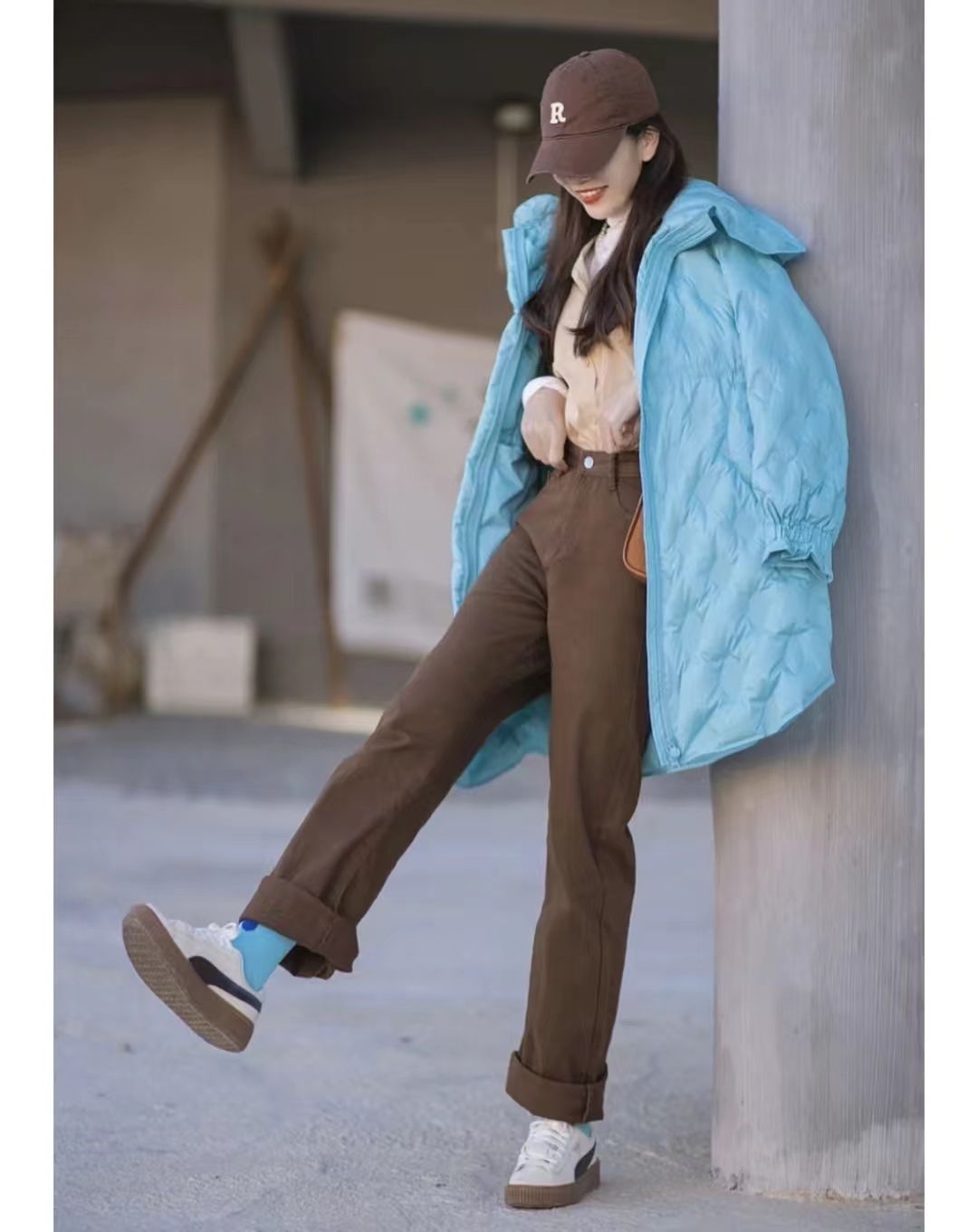 冬季穿什么颜色的羽绒服比较百搭,每个色系都很好看