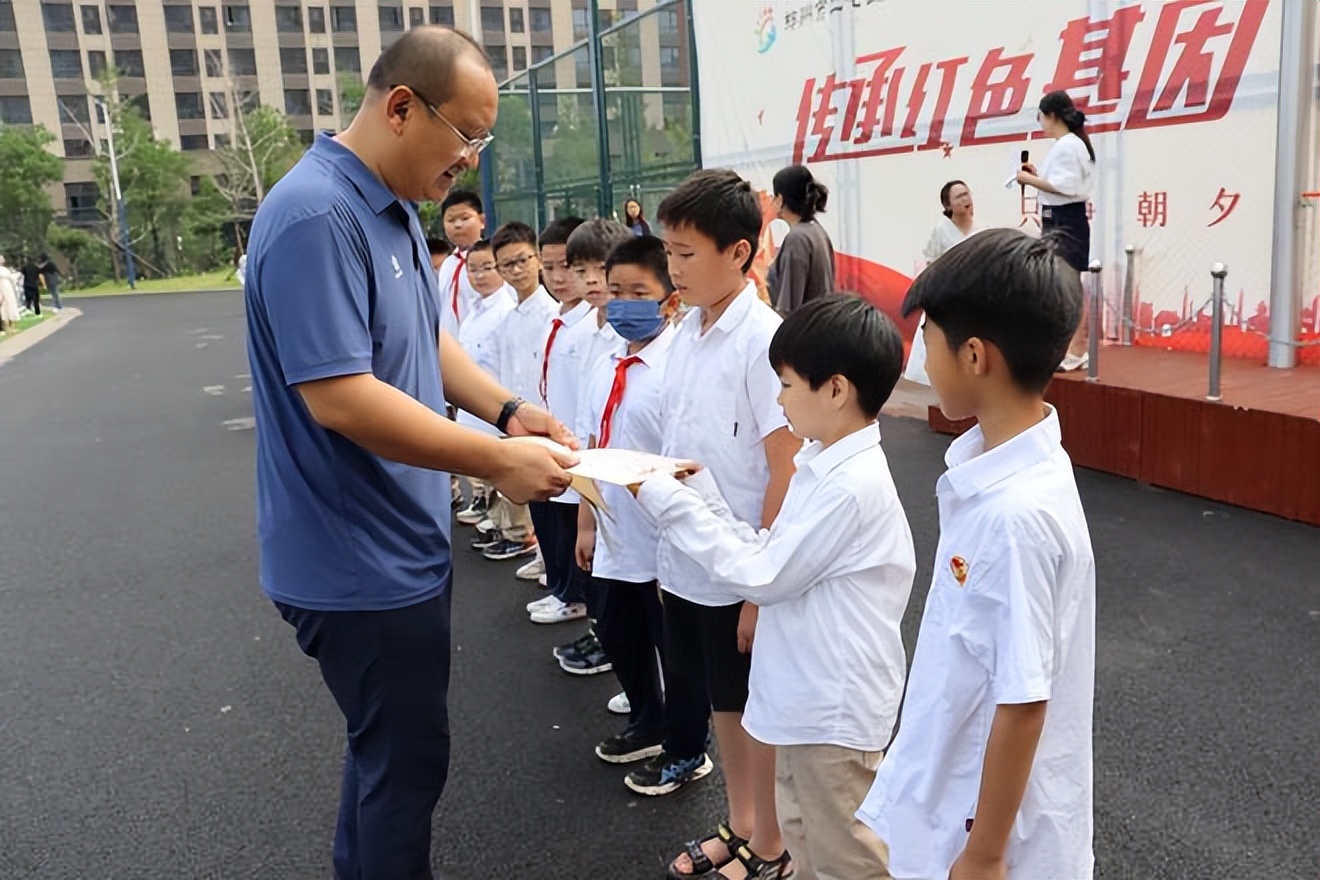 郑州市二七区春晖小学南校区：缤纷社团让学生快乐成长