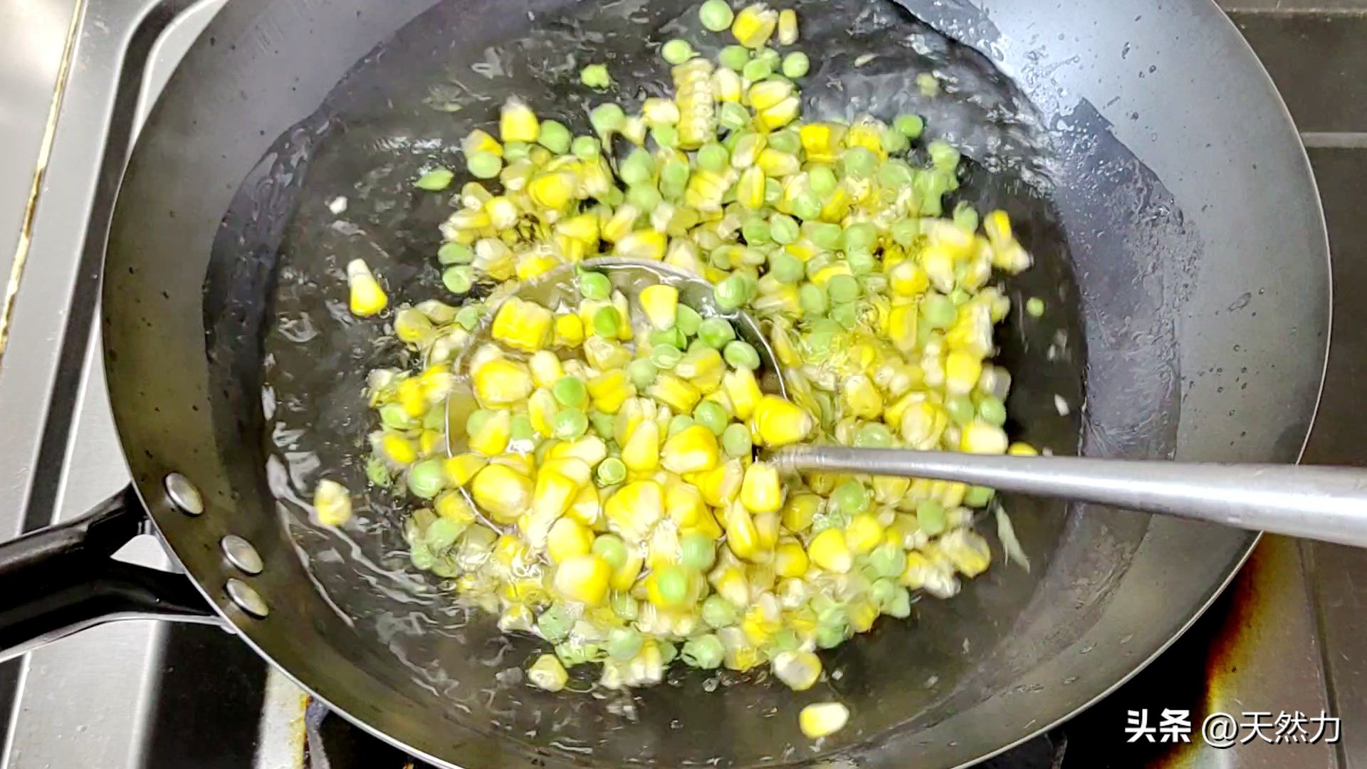 香甜玉米粒的做法小孩最爱吃,甜玉米粒家常做法儿童