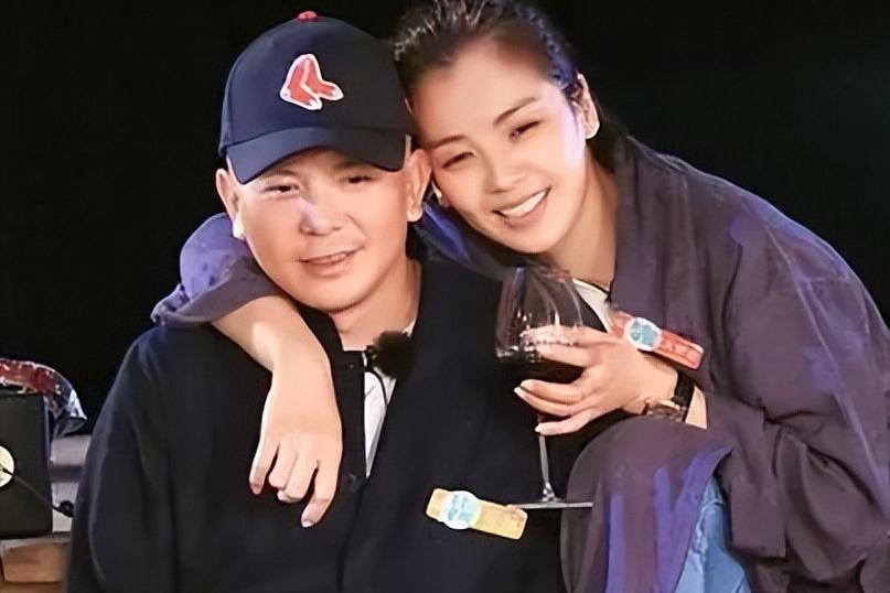 王珂破产欠四亿，刘涛找到秦海璐借钱，秦海璐做的事让她很意外