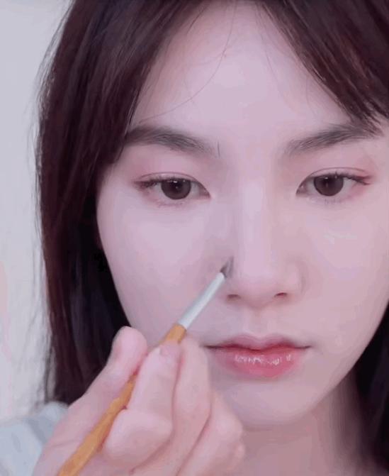 塌鼻梁的变美思路,塌鼻子变美小技巧视频教程