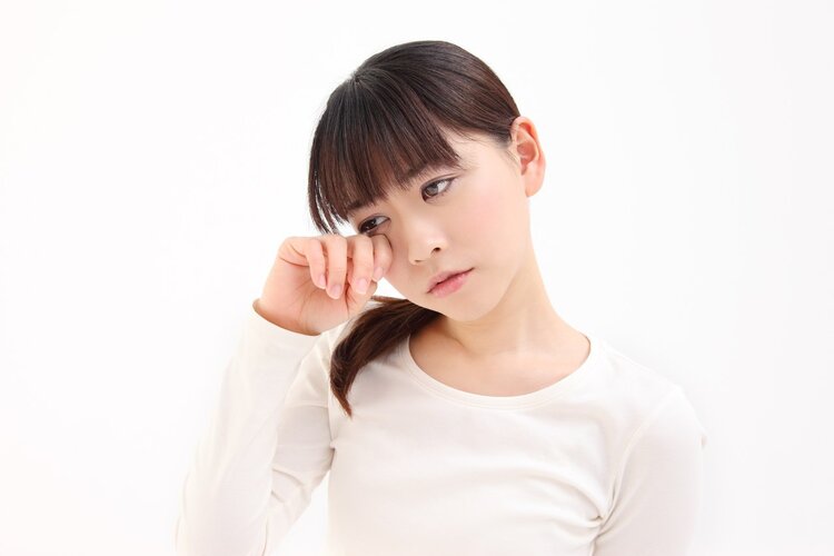 女子腹部痒,医生用镊子夹出16只阴虱!原来阴虱有3个传播途径