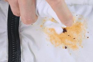 羽绒服脏了再也不用去干洗店了,干洗店亮面羽绒服脏了怎么清洗