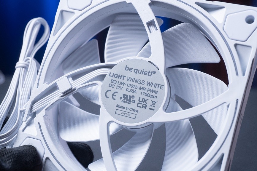 新风扇就是好，德静界Lightwingswhite，白色RGB秀起来