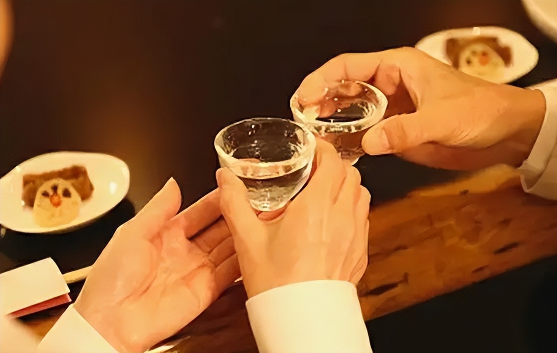 在网上买的酒怎么发货地在河南,网购白酒为啥发货地总在河南