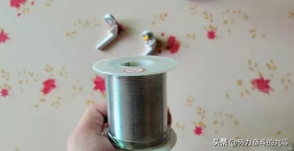 简单自己动手更换蓝牙耳机电池,更换蓝牙耳机电池教程