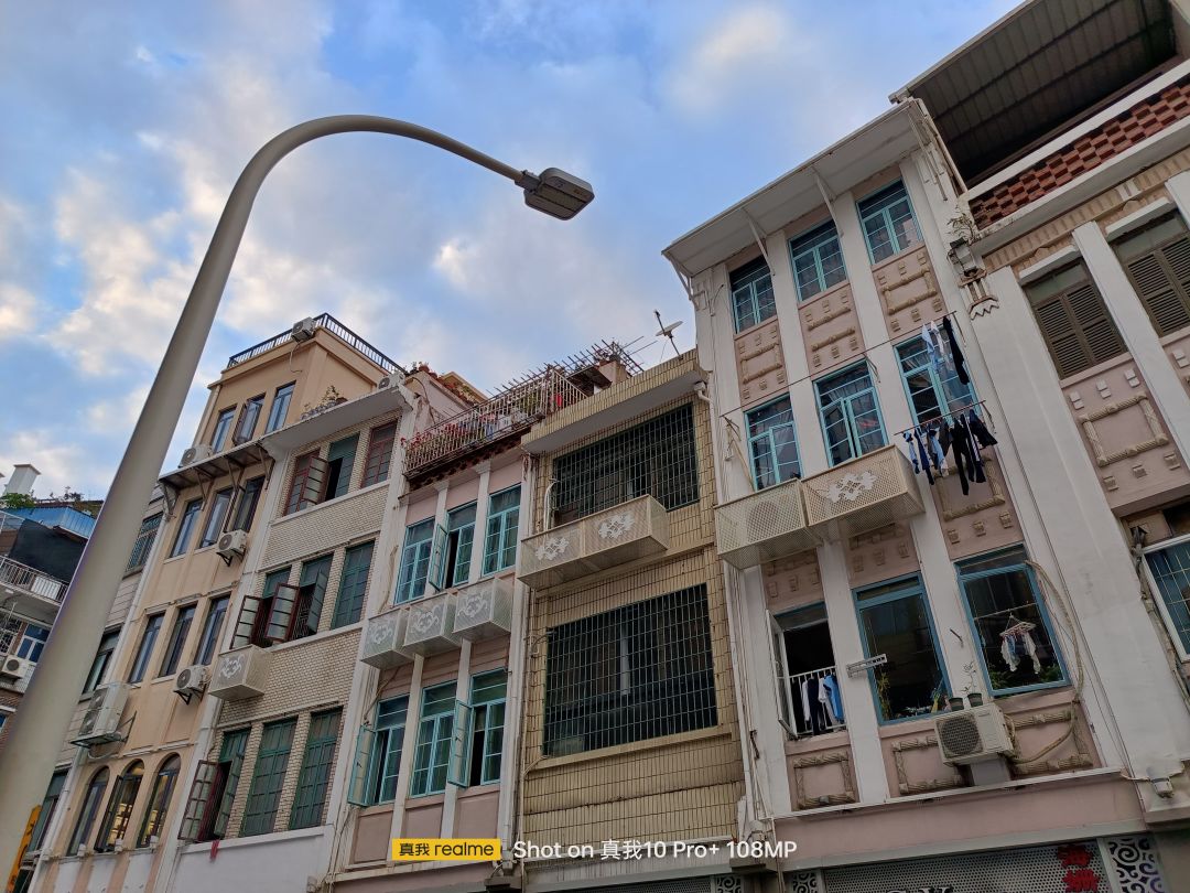 真我10pro超清三摄都有哪些,真我10pro手机一亿像素