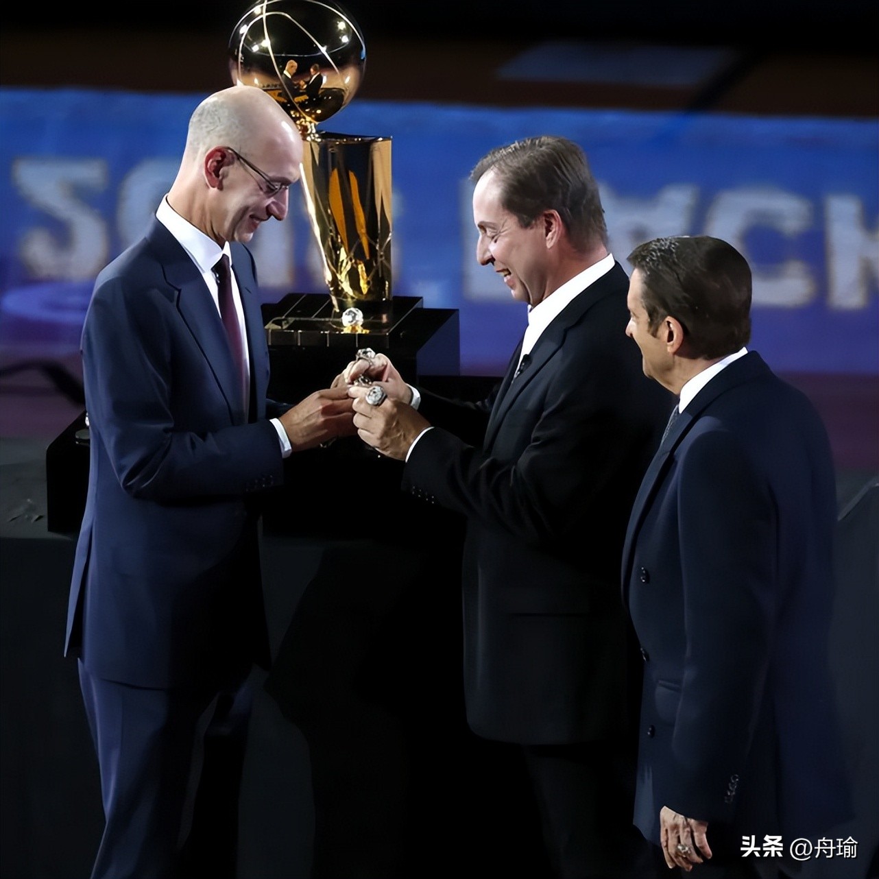 小卡欧文最新消息,nba欧文小卡