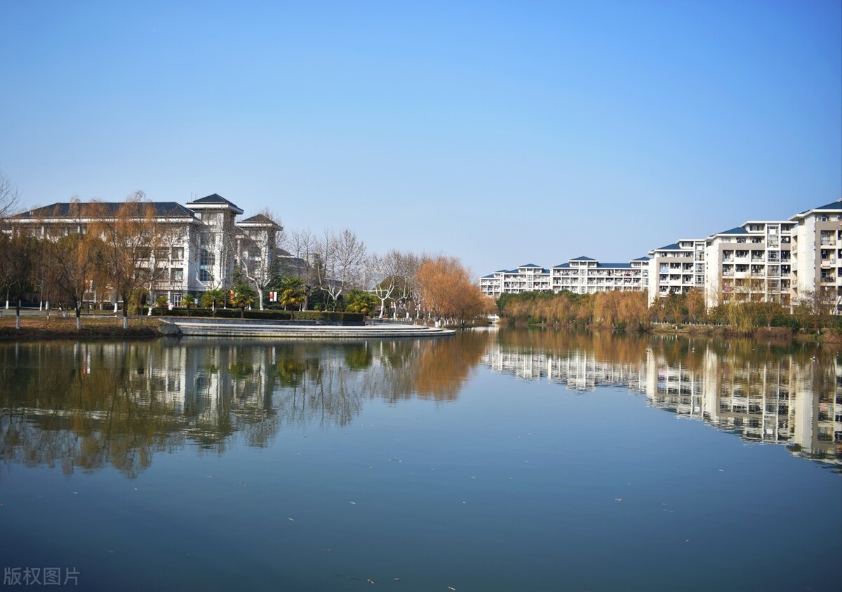 南京晓庄学院好就业,南京晓庄学院大学是985还是211