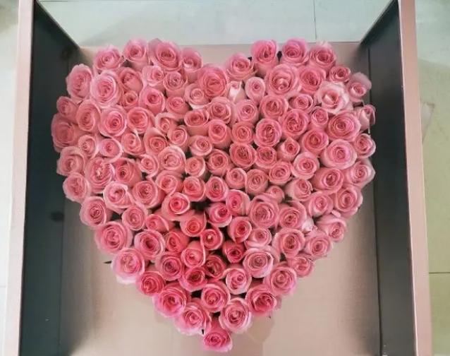 39岁大叔和19岁女生相恋7年,19岁少女一见钟情离婚大叔