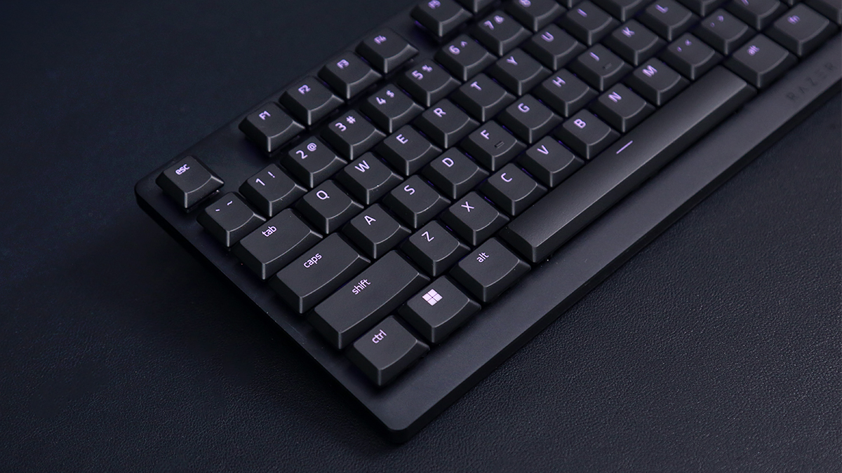 雷蛇protypeultra和噬魂金蝎哪个好,雷蛇噬魂金蝎键盘普通版