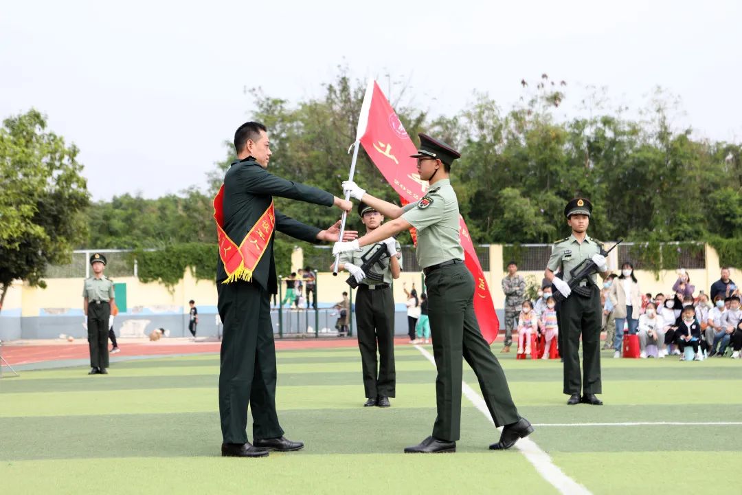中考喜报国防蛟龙班平均分高达710！狮岭这所学校凭实力“狂飙”