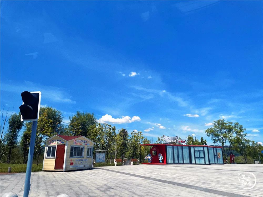 宜宾市更新高温红色预警,泸县发布高温红色预警