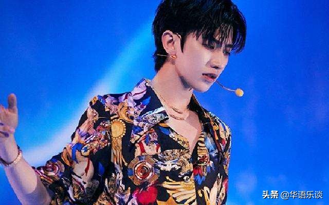 周杰伦收费价目表,邓紫棋周杰伦收入