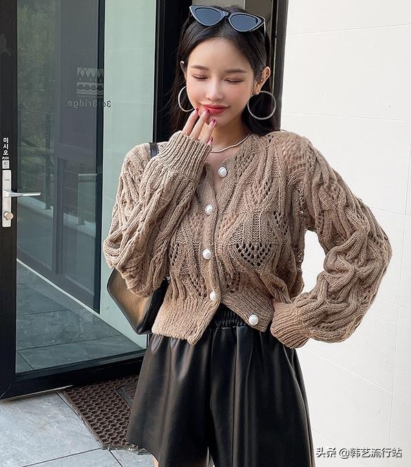 今年女童装最流行毛衣的款式,童装男童针织衫毛衣间色款