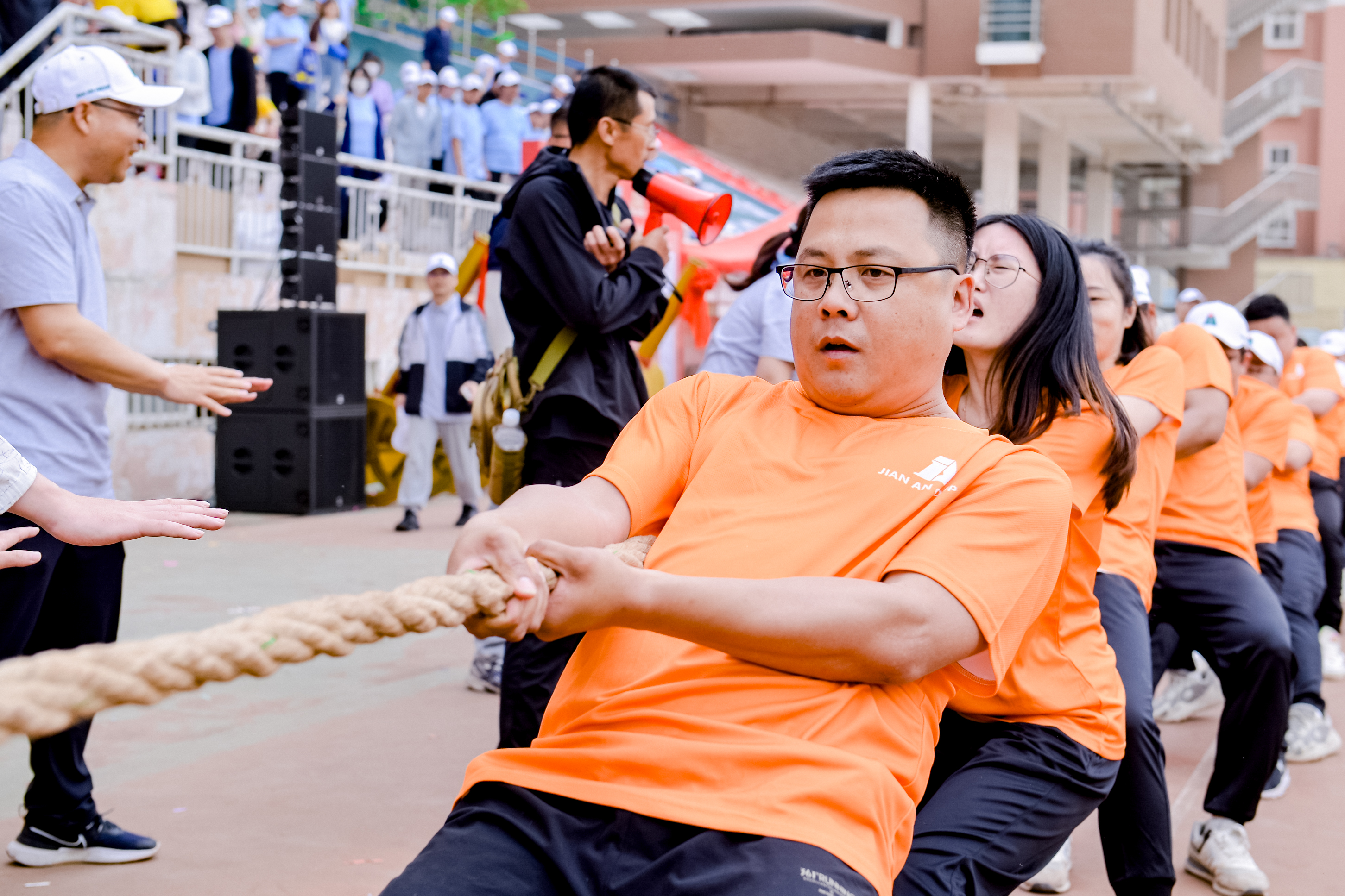 庆祝集团成立二十周年文艺汇演,集团第十二届职工运动会圆满结束