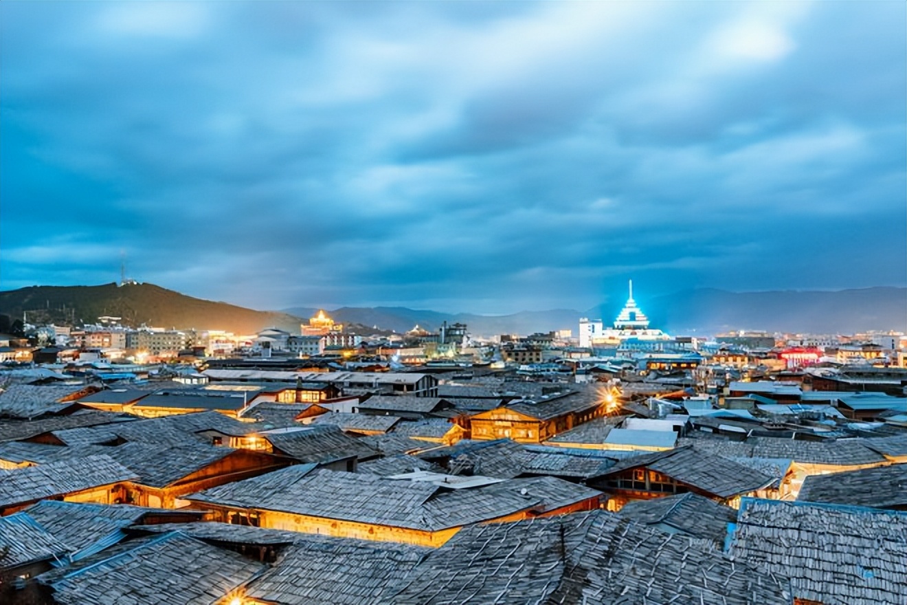 4月暖和自驾游适合去的地方,这个季节适合去哪旅游自驾