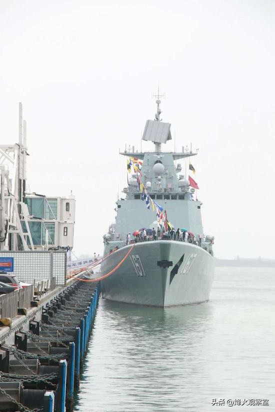 南海旗舰号驱逐舰,目前我国现服役已有几艘055大舰