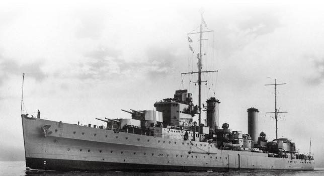 重庆舰炮击塔山，一炮一个连，为何中途退出？48年后终于真相大白