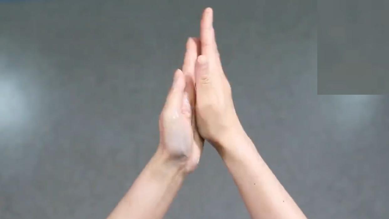 人体细菌数量是细胞数的多少倍,人体内的细胞和细菌数量哪个多