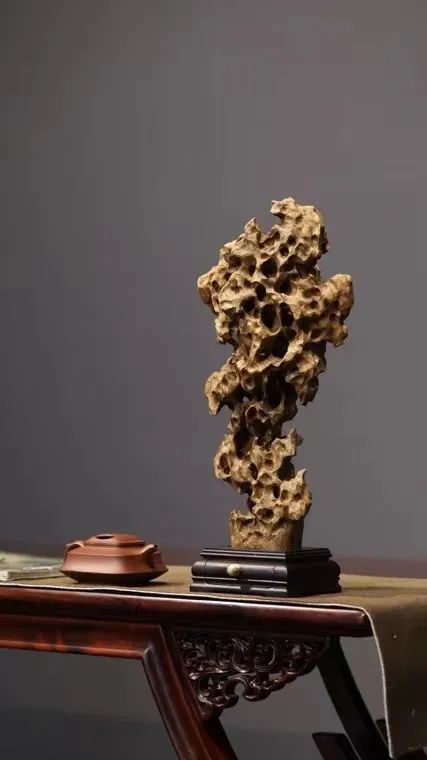 佩戴沉香饰品对人体有什么好处,佩戴沉水沉香和普通沉香哪个好