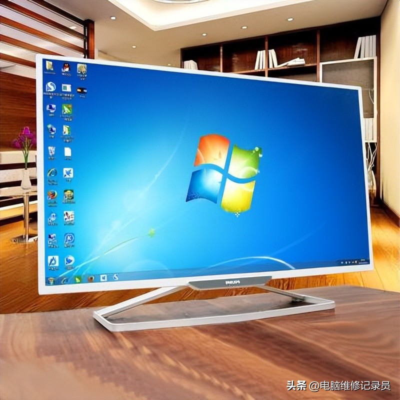 显示器画面不全屏怎么调节,显示器两边黑边不能全屏怎么调