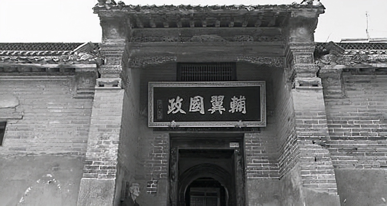 当年那个扬言100亿补偿也不卖房的河南村民，如今成了博物馆馆长